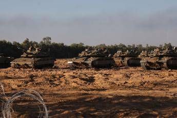 Israele pronto a occupare Gaza. Hamas: “Negoziati su tregua non hanno più senso”