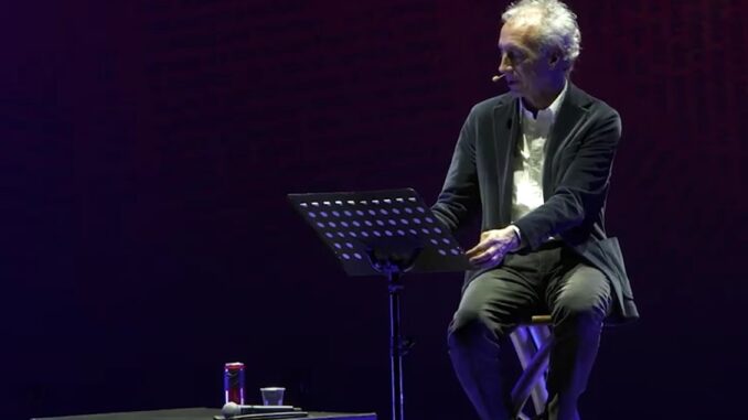Marco Travaglio - I Migliori Danni della nostra vita - al Teatro Massimo Marco Travaglio - I Migliori Danni della nostra vita - al Teatro Massimo