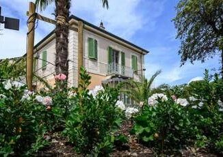 Nel verde di Puccini il giardino della villa torna a incantare