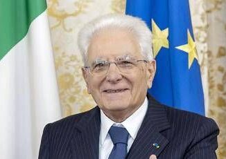 Papa Leone XIV Mattarella Italia garantira impegno per pace. Meloni Guarderemo a lei come guida