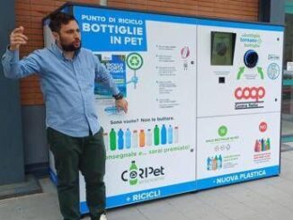 Rifiuti Coop Centro Italia Coripet due nuovi ecocompattatori ad Avezzano e LAquila