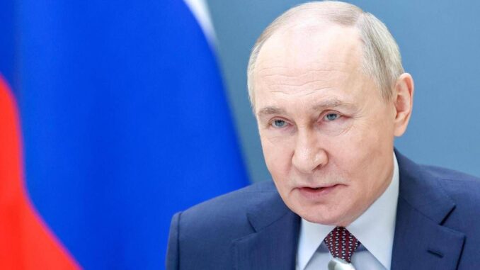 Russia, Putin: “So di rischio recessione ma va evitata in tutti i modi”
