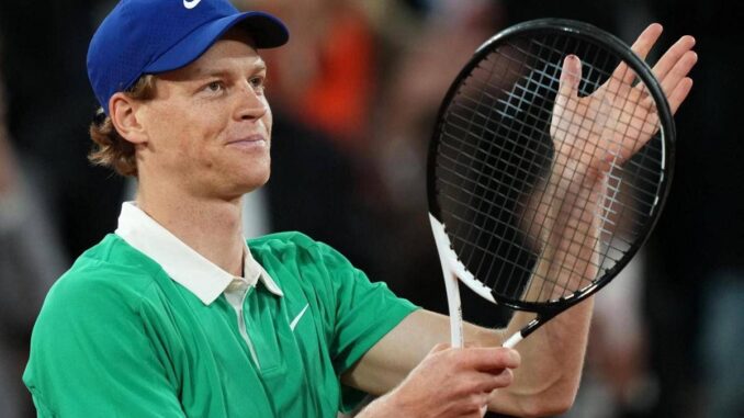 Sinner in finale al Roland Garros, Djokovic si arrende in semifinale