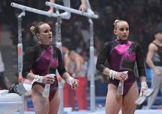 Verissimo Alice e Asia DAmato Papa ci manca tanto grazie alla ginnastica siamo andate avanti