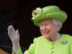 A Elisabetta II piaceva lavare i piatti lo fece per Cameron e la Thatcher