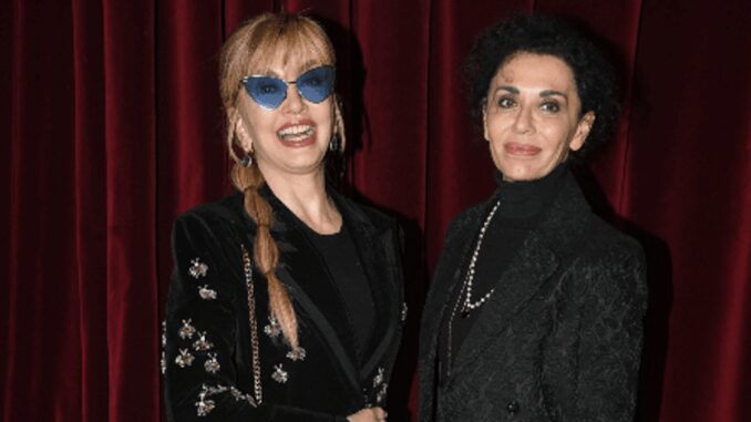 Anna Carlucci a La volta buona, il retroscena sull’infanzia con le sorelle Milly e Gabriella