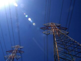 Arera in Italia ripresa consumi e produzioni elettrici 23 e 32 in 2024