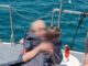Bimbo di 5 anni e nonna trascinati al largo con il materassino Video