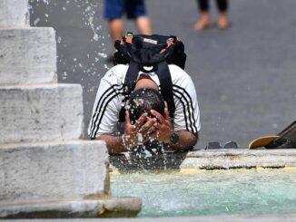 Caldo le 10 regole salva salute ecco il decalogo anti rischio del ministero