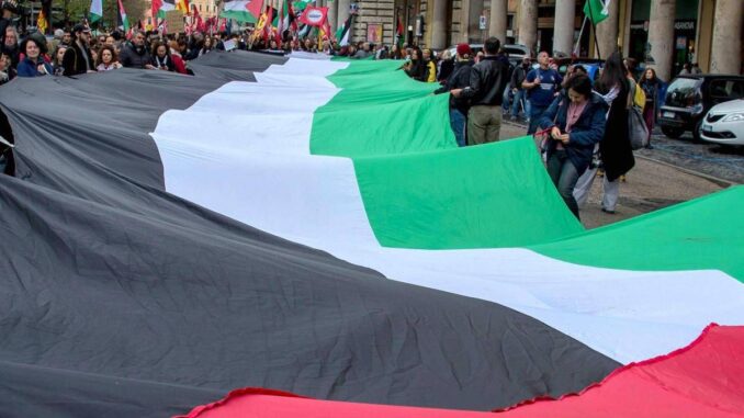 Centrosinistra in piazza per Gaza, oggi manifestazione Pd-M5S e Avs a Roma