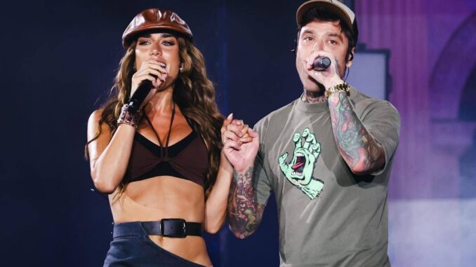 Clara provoca Fedez: “A lui piacciono tanto le mie amiche….”