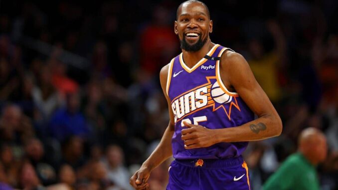 Durant e un maxi scambio in Nba: Kevin a Houston, Green e Brooks a Phoenix