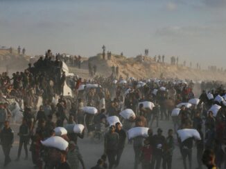 Gaza media Uccisi 9 palestinesi in coda per gli aiuti