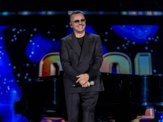 Gigi DAlessio il concerto stasera 24 giugno su Canale 5 gli ospiti