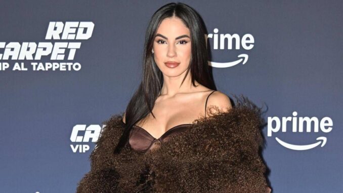 Giulia De Lellis, il parto è vicino: “Sono giorni che giro tra medici e ospedali”