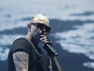 Gli chiedono biglietti gratis per il concerto a San Siro lo sfogo di Lazza Non fate i grattoni
