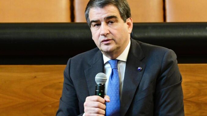 Imprese, Fitto: “Operatori registri imprese fondamentali per diritto e legalità mercato”