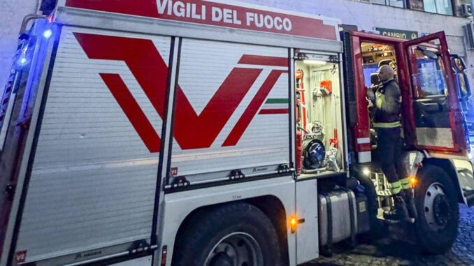 Incendio a Roma, in fiamme un appartamento: morta donna 84 anni