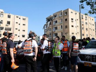 Iran attacco di Israele a reattore Arak. Missili su Tel Aviv colpito ospedale di Soroka