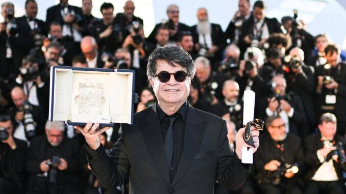 Iran, il regista Jafar Panahi: “Non riesco a tornare a casa dalla mia famiglia”