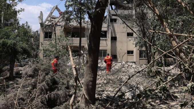 Israele, il ministro Sa’ar sulle ragioni dell’attacco all’Iran: “Nove bombe atomiche in produzione”