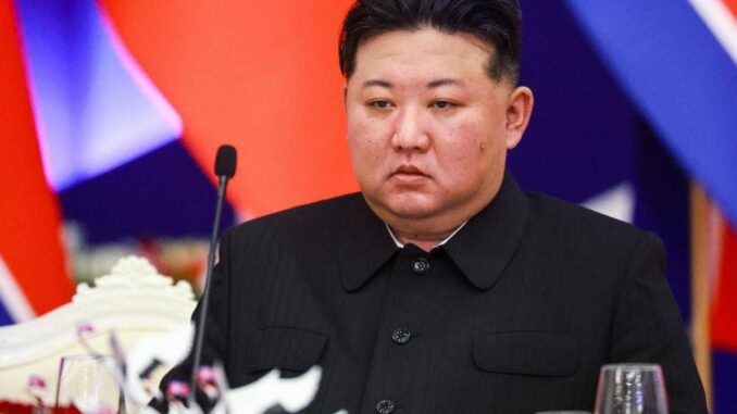 Kim manda i nordcoreani al mare, super-resort con piscine e scivoli