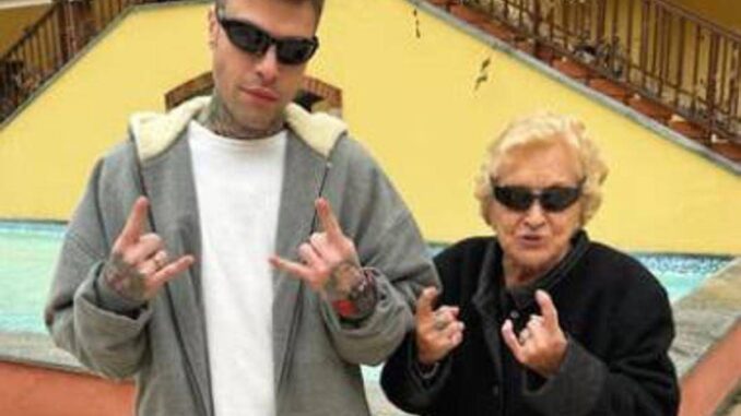 Lutto per Fedez, è morta nonna Luciana: “Ci mancherai tanto”