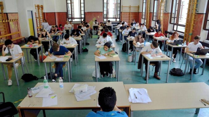 Maturità 2025, Cartesio, Platone e un accenno d’arte nella seconda prova di matematica allo Scientifico