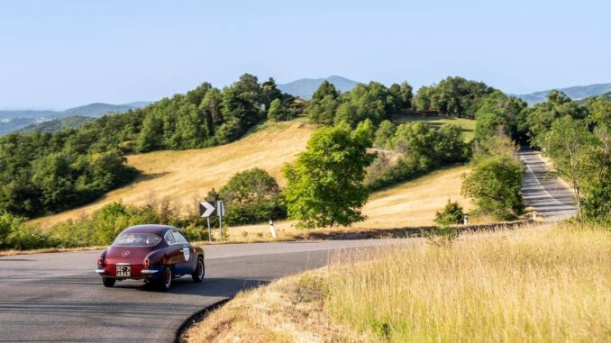 Mille Miglia, mattinata fra i tornanti di Futa e Raticosa