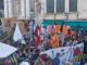 No Bezos in marcia a Venezia cori e slogan contro il numero uno Amazon