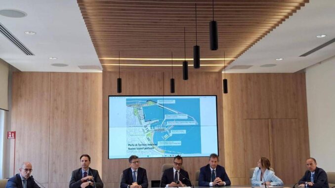 Operativo il terminal container del porto di Termini Imerese, Monti: “Nuova pagina”
