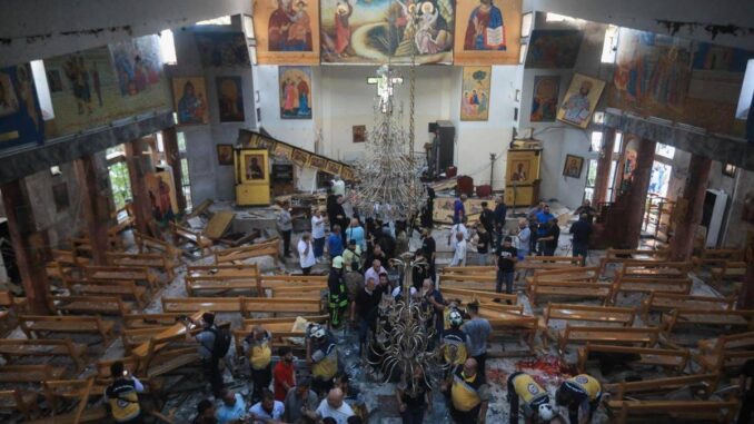 Siria, attacco Isis in una chiesa a Damasco: 20 morti e oltre 50 feriti