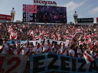 Tifoso del River Plate brucia lauto poi con soldi assicurazione vola al Mondiale per Club Video