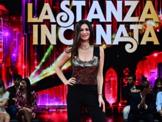 Verissimo, Manuela Arcuri: "Mi chiesero di alzare la maglietta durante un provino" 3 Verissimo Manuela Arcuri Mi chiesero di alzare la maglietta durante un provino