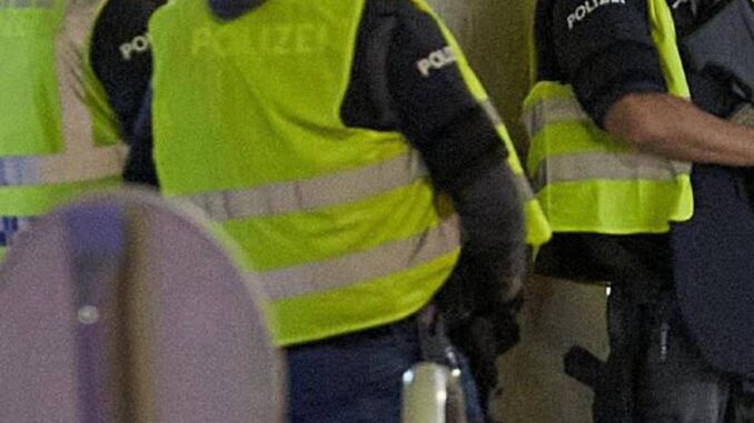 Vienna, morta hostess palermitana precipitata dal terzo piano