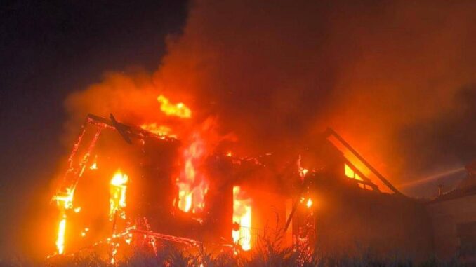 Cuneo, incendio in una palazzina a Cherasco