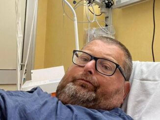 Mario Adinolfi il racconto Notte con dolori atroci grazie ai medici ora sono a casa