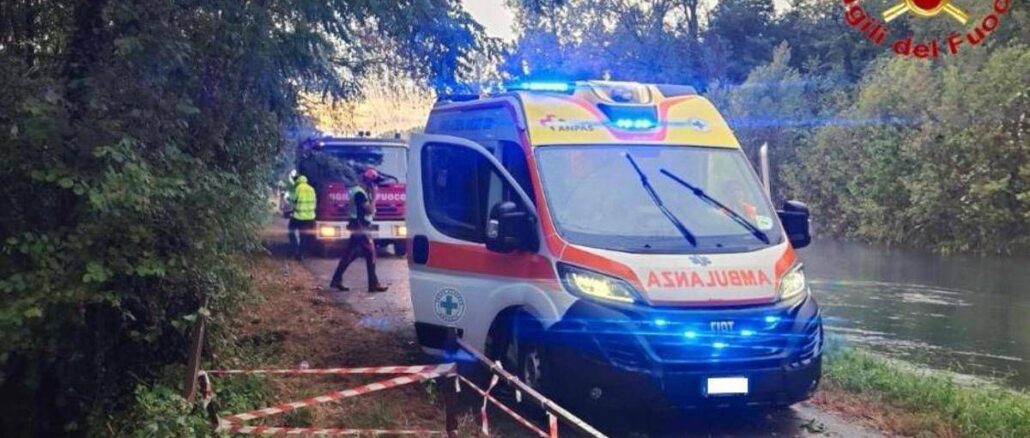 Milano ondata di maltempo una donna muore colpita da un albero