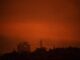 Ucraina pesante attacco russo con missili e droni incendi infiammano Kiev